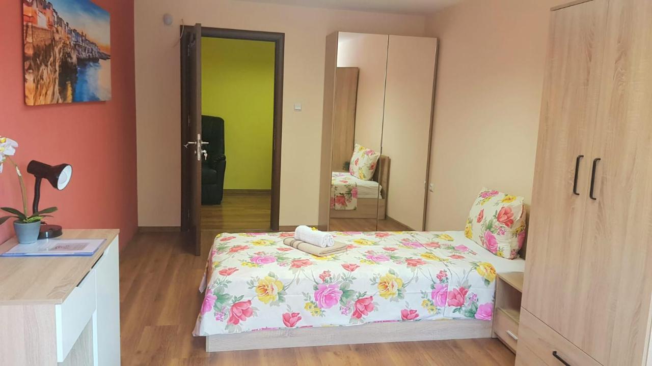 Hostel Roma Varna Exteriér fotografie
